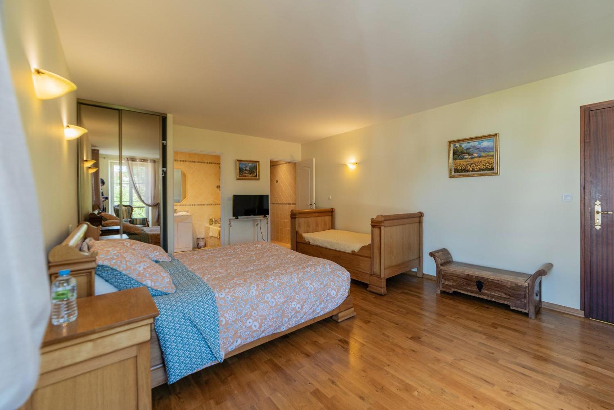 Chambre D'Hotes Le Val Du Chapelain Bed and Breakfast Montigny-la-Resle Værelse billede